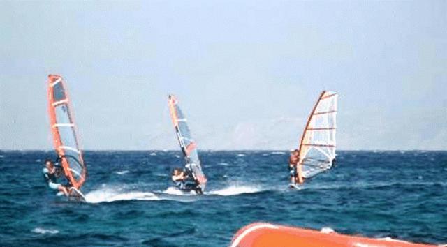 Surfing Beach Huts Santa Maria (Paros) Exterior foto